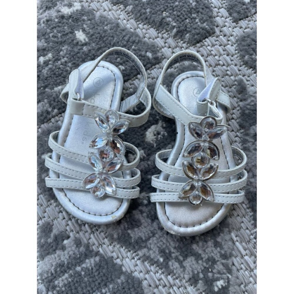 Girls Sandals - Picture 2 of 4